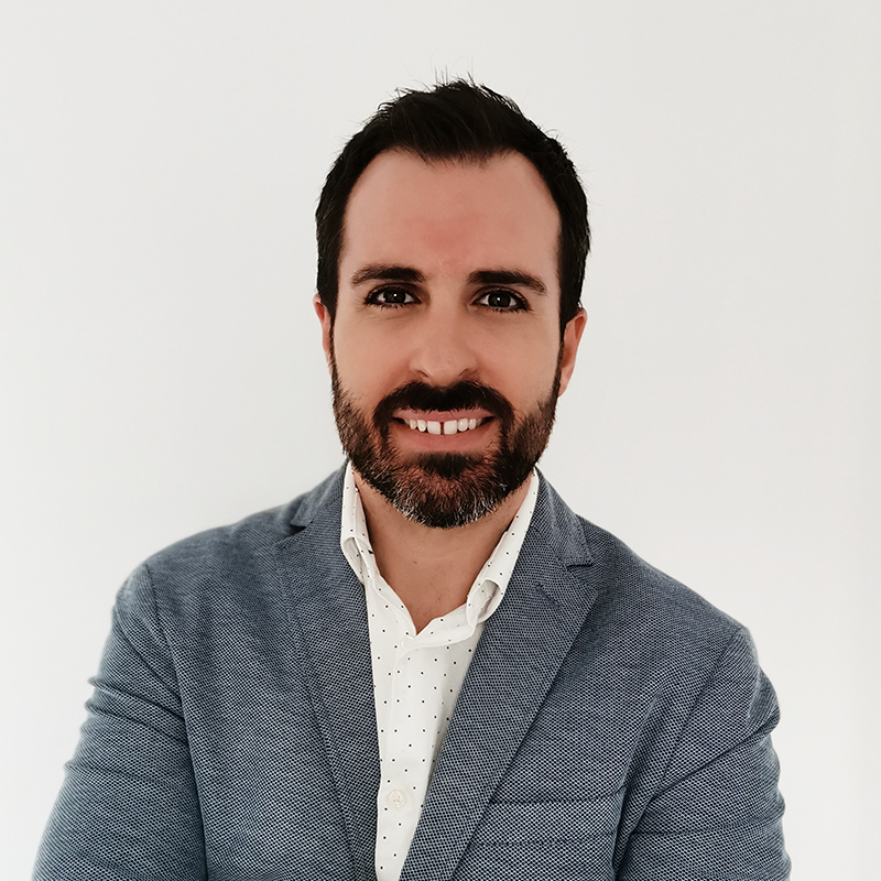 foto hombre sonriendo